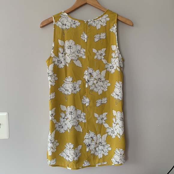 Loft yellow silky sleeveless top - Picture 4 of 4